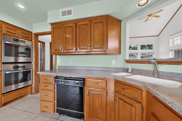 7539 Calyx Drive NW, Albuquerque, NM 87120