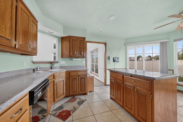 7539 Calyx Drive NW, Albuquerque, NM 87120