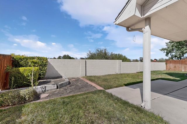 7539 Calyx Drive NW, Albuquerque, NM 87120
