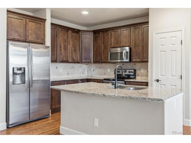 9763 W Hinsdale Ln, Littleton, CO 80128