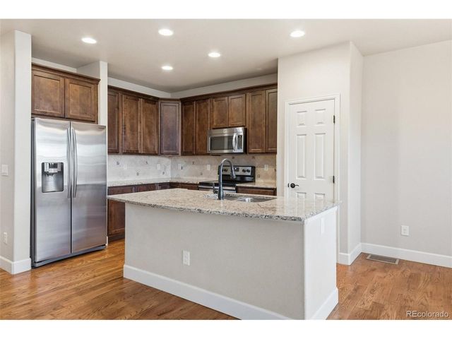 9763 W Hinsdale Ln, Littleton, CO 80128