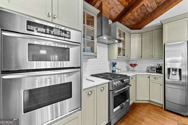 1826 Forest Springs Court, Dunwoody, GA 30338