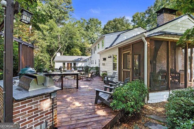 1826 Forest Springs Court, Dunwoody, GA 30338