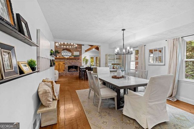 1826 Forest Springs Court, Dunwoody, GA 30338