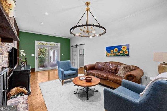 1826 Forest Springs Court, Dunwoody, GA 30338