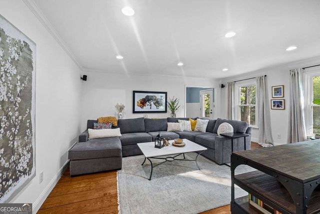1826 Forest Springs Court, Dunwoody, GA 30338