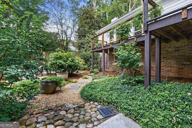1826 Forest Springs Court, Dunwoody, GA 30338