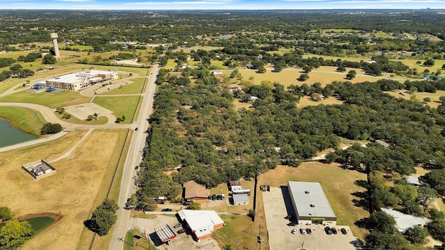 5980 Retta Mansfield Road, Burleson, TX 76028