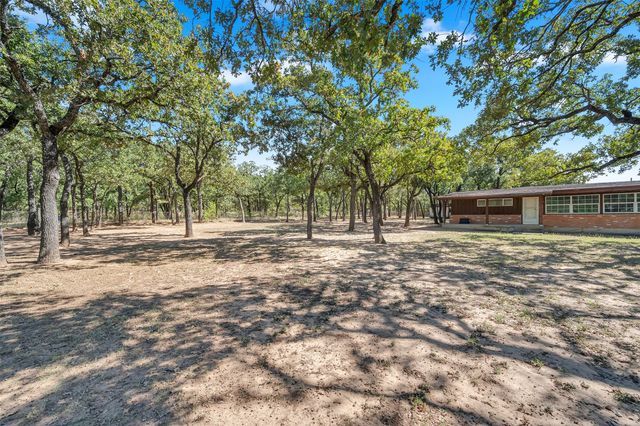 5980 Retta Mansfield Road, Burleson, TX 76028