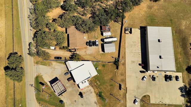 5980 Retta Mansfield Road, Burleson, TX 76028