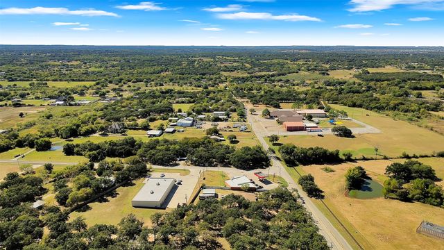 5980 Retta Mansfield Road, Burleson, TX 76028