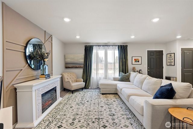 4269 SE Elijah Court, Port Orchard, WA 98366