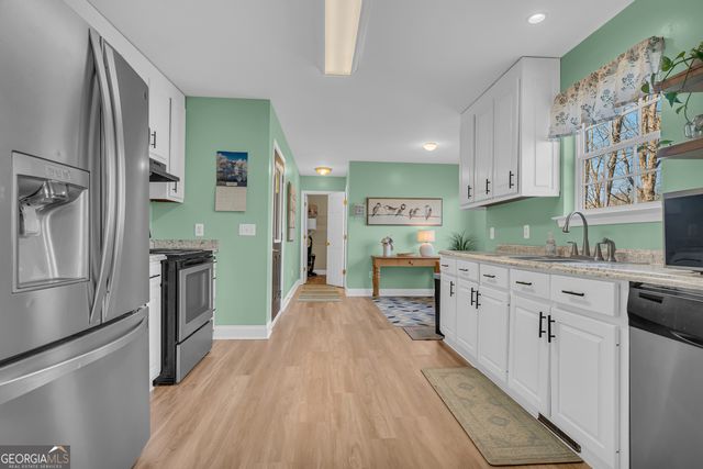 76 Cottonwood Lane, Cleveland, GA 30528