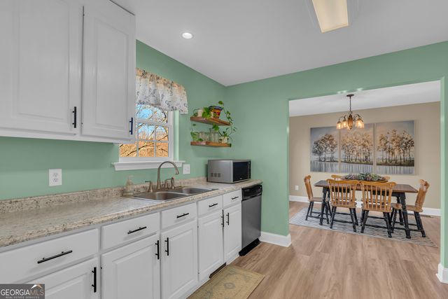 76 Cottonwood Lane, Cleveland, GA 30528