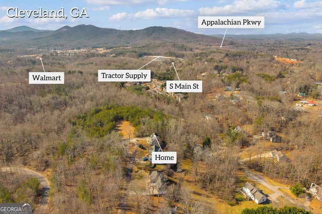 76 Cottonwood Lane, Cleveland, GA 30528