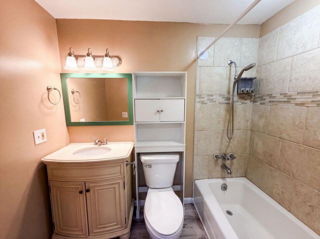 13802 Holyoke Path, Apple Valley, MN 55124