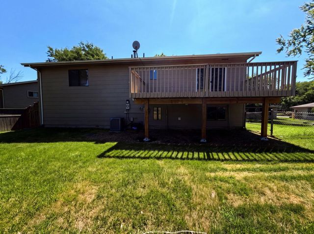 13802 Holyoke Path, Apple Valley, MN 55124