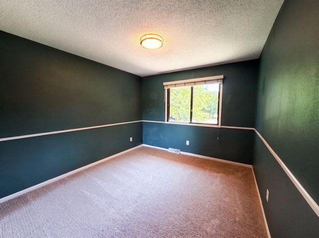 13802 Holyoke Path, Apple Valley, MN 55124