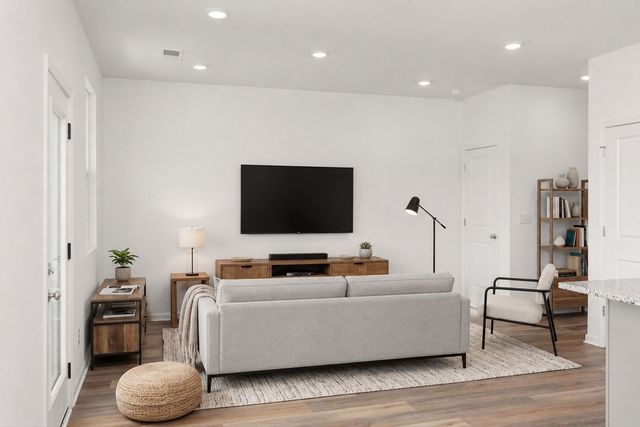 1101 Marlowe Lndg, Nashville, TN 37207