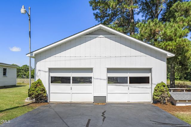 5511 Flower Hill Road, Kenly, NC 27542