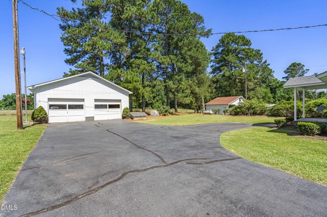 5511 Flower Hill Road, Kenly, NC 27542