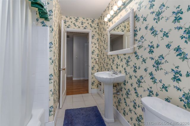 1945 E 35th Place, Tulsa, OK 74105