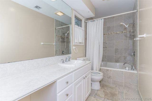 1945 E 35th Place, Tulsa, OK 74105