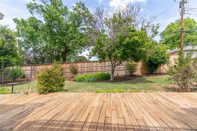 1945 E 35th Place, Tulsa, OK 74105