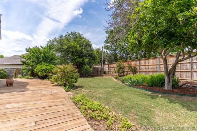 1945 E 35th Place, Tulsa, OK 74105