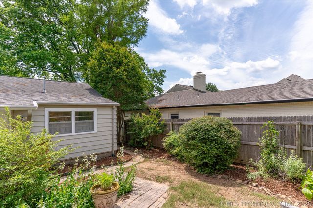 1945 E 35th Place, Tulsa, OK 74105