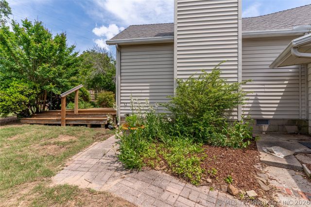 1945 E 35th Place, Tulsa, OK 74105