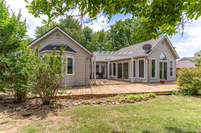 1945 E 35th Place, Tulsa, OK 74105