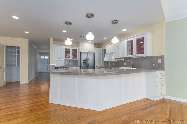1945 E 35th Place, Tulsa, OK 74105