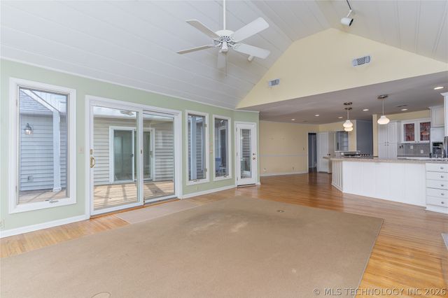 1945 E 35th Place, Tulsa, OK 74105
