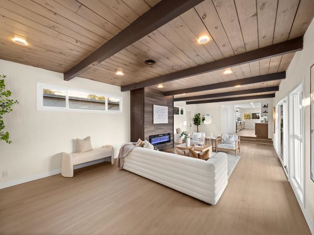 1607 Ward St, Hayward, CA 94541