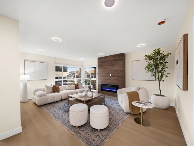 1607 Ward St, Hayward, CA 94541