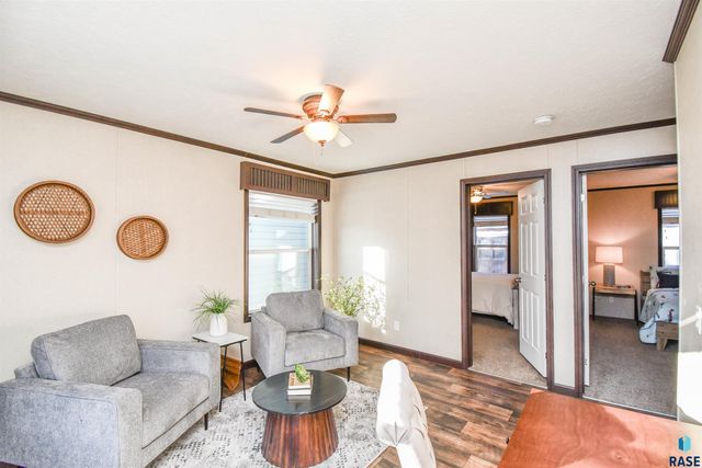 6108 W Golden Pl Place, Sioux Falls, SD 57106