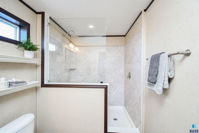 6108 W Golden Pl Place, Sioux Falls, SD 57106