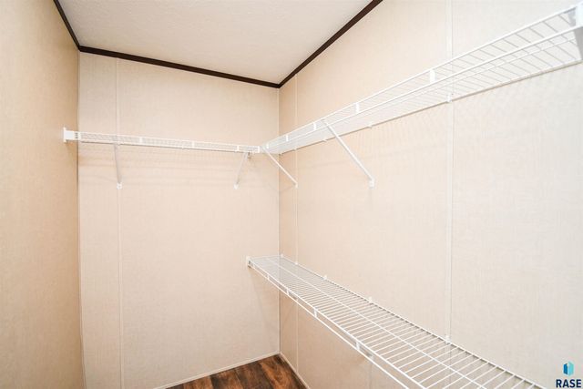 6108 W Golden Pl Place, Sioux Falls, SD 57106