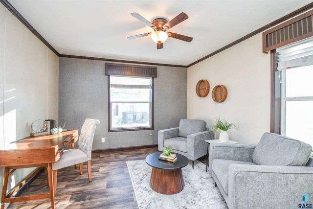 6108 W Golden Pl Place, Sioux Falls, SD 57106