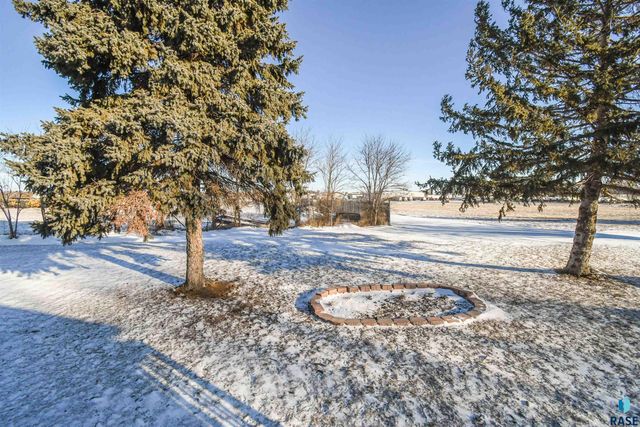 6108 W Golden Pl Place, Sioux Falls, SD 57106