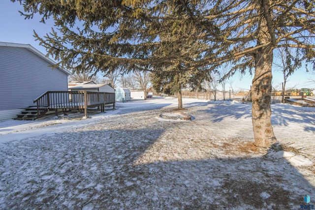 6108 W Golden Pl Place, Sioux Falls, SD 57106