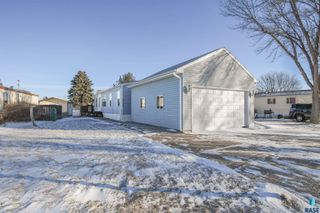 6108 W Golden Pl Place, Sioux Falls, SD 57106