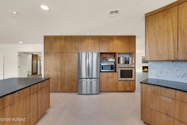 11915 E Barbary Coast Road, Tucson, AZ 85749