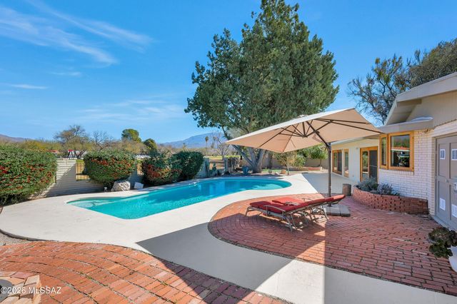 11915 E Barbary Coast Road, Tucson, AZ 85749