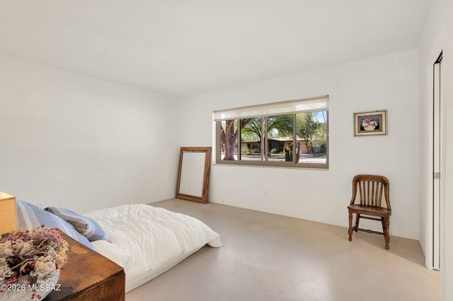 11915 E Barbary Coast Road, Tucson, AZ 85749