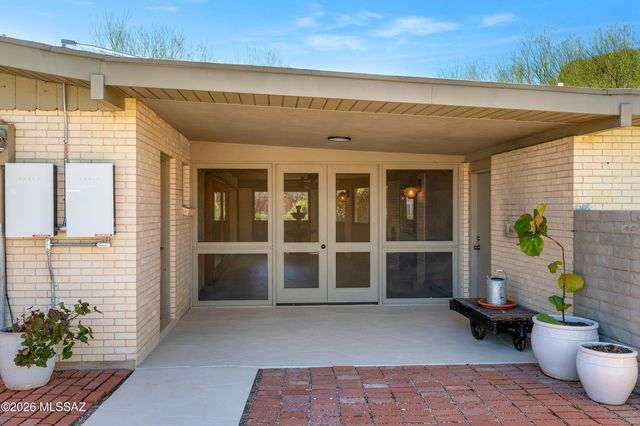 11915 E Barbary Coast Road, Tucson, AZ 85749