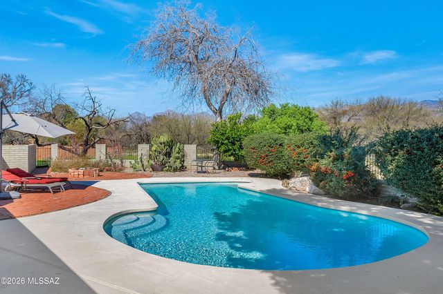 11915 E Barbary Coast Road, Tucson, AZ 85749