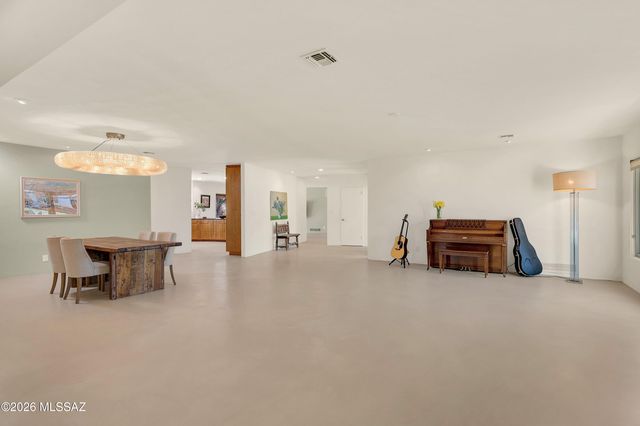 11915 E Barbary Coast Road, Tucson, AZ 85749