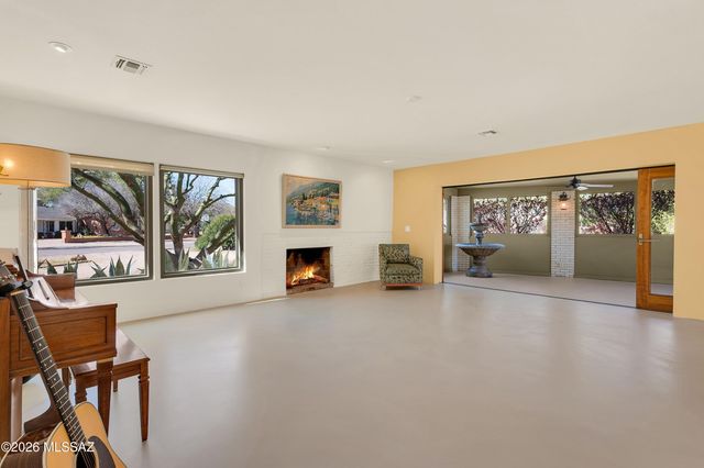 11915 E Barbary Coast Road, Tucson, AZ 85749